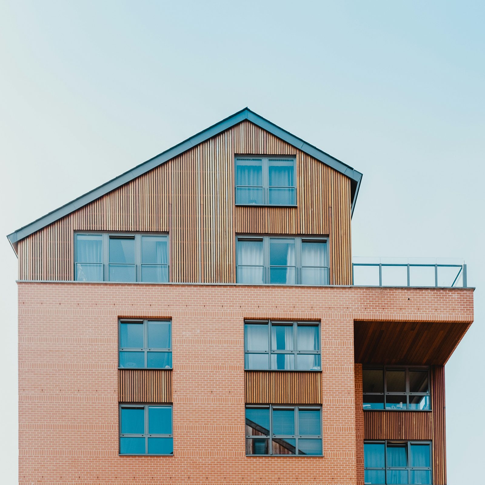 Immobilientransaktionen – modernes Wohnhaus